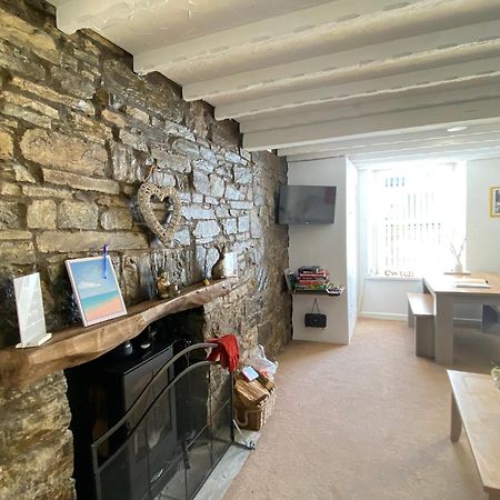 The Cwtch, Log Fire, Sleeps 6, Nr Zip World, Brecon And Bike Park Wales Villa อาเบอร์แดร์ ภายนอก รูปภาพ