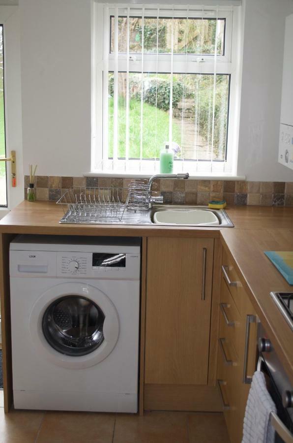 The Cwtch, Log Fire, Sleeps 6, Nr Zip World, Brecon And Bike Park Wales Villa อาเบอร์แดร์ ภายนอก รูปภาพ